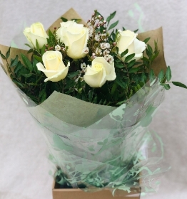 6 White Rose Handtied